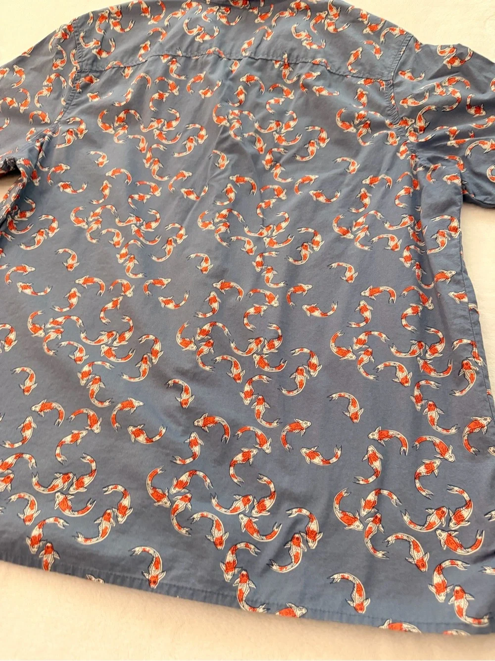 Goodfellow & Co Grey Koi Print Short-Sleeve Shirt size: L